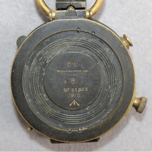 326 - MADE IN SWITZERLAND No 32212 WWI 1915 Compass In Case