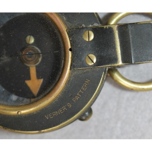 326 - MADE IN SWITZERLAND No 32212 WWI 1915 Compass In Case