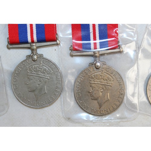 338 - 10 x WW2 Medals