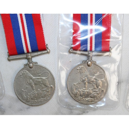 338 - 10 x WW2 Medals