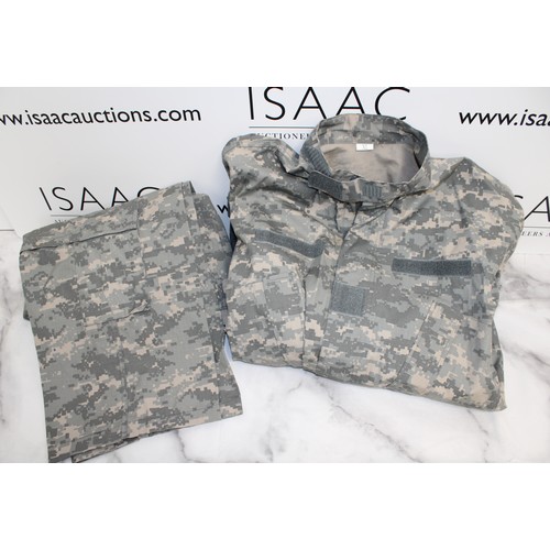 297 - 2 x XL Camouflage Jackets With Trousers