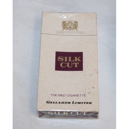 250 - A Selection Of Breweriana Vintage Items  UN-OPENED Pack Of Silk Cut Various Conditions
COLLECTION ON... 