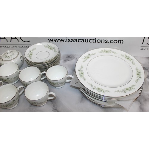 46 - Wedgewood Bone China Tea Set Items, Also A Collection Of Other Tea Pots Etc
All Various Conditions
C...