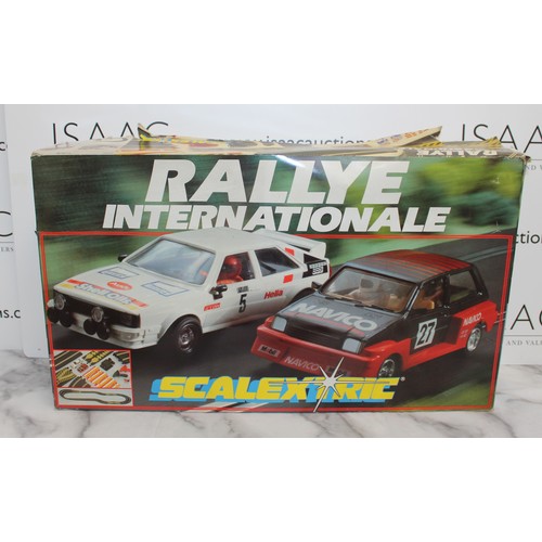 976 - Boxed Ralley Internationale Scalextric
Untested