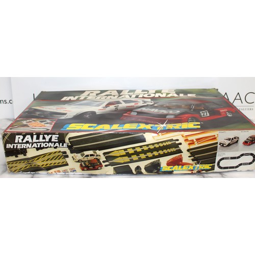 976 - Boxed Ralley Internationale Scalextric
Untested