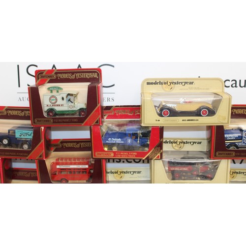 989 - A Quantity Of Boxed Models Of Yesteryear Vehicles