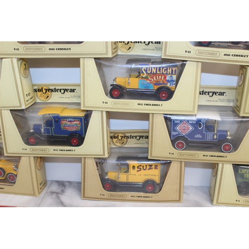 989 - A Quantity Of Boxed Models Of Yesteryear Vehicles