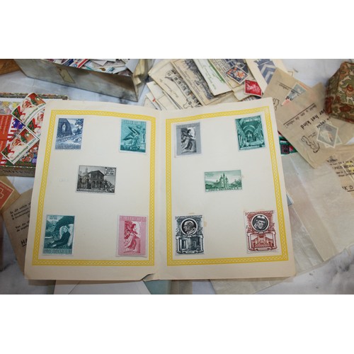 17 - Quantity Of Franked & Unfranked Stamps In Boxes