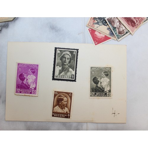 17 - Quantity Of Franked & Unfranked Stamps In Boxes