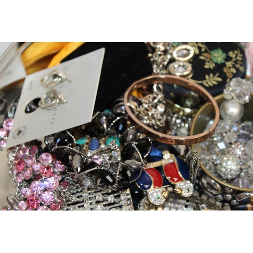 410 - A Quantity Of Mixed Jewellery Items In A Tin