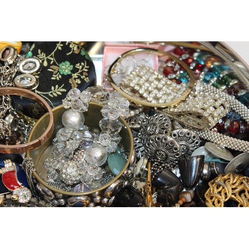 410 - A Quantity Of Mixed Jewellery Items In A Tin