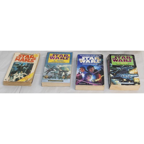 660 - 4 x Star-Wars Books And 2 x Boxed Star-wars Toys 
Electromic Comm Talk Untested
Star-Wars Quiz Whizz... 