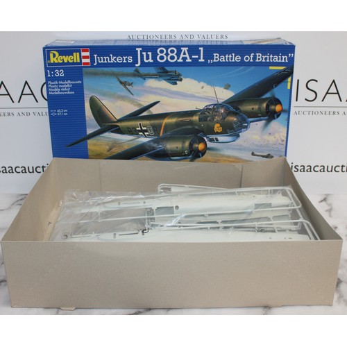 675 - Boxed REVELL Military Aircraft Models
Scale 1:32