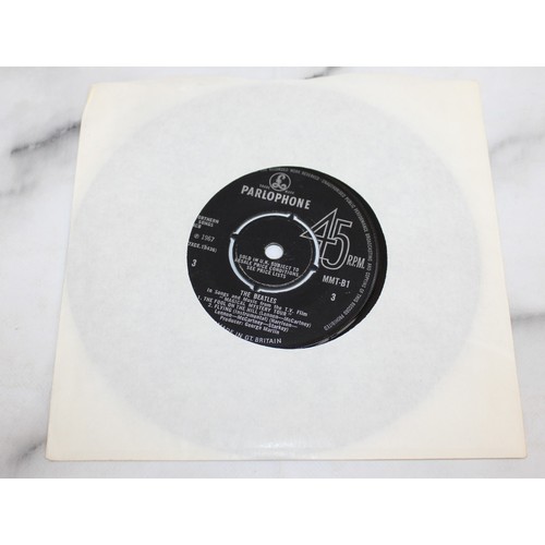 254 - BEATLES MAGICAL MYSTERY TOUR TWO E.P.S 1967 With Paul McCartney's Autograph On Inside Of Sleeve On B... 