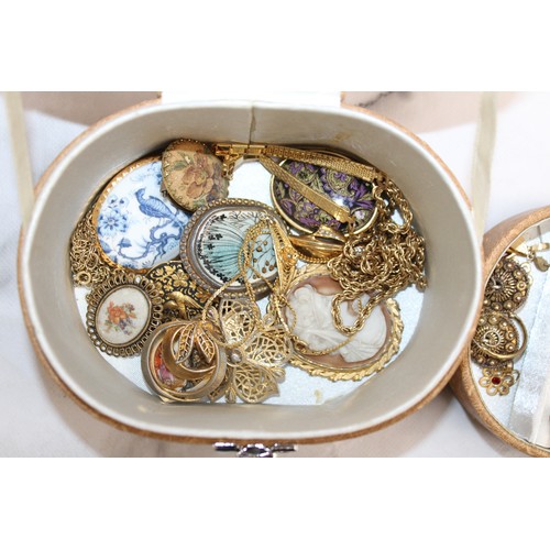 420 - Mixed Gold Toned Jewellery Items In Box