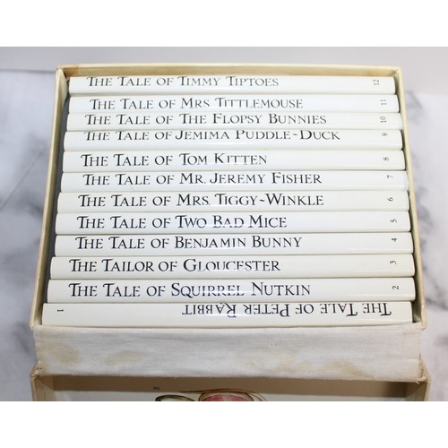 51 - The World Of Petter Rabbit By BEATRIX POTTER  The Original And Authorised Editions 12 Books In Prese... 