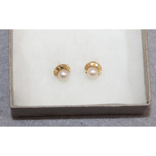 537 - Stamped 375 Gold Earrings No Backs Total Weight-1.08g In A Box