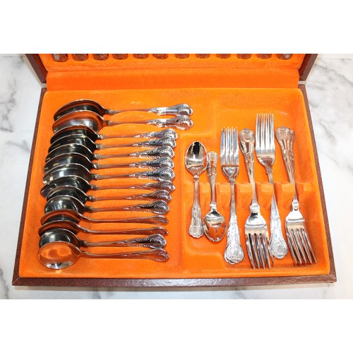 473 - Boxed ONEIDA Tableware Cutlery Set