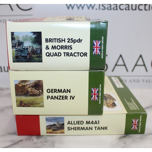 3 x PLASTIC SOLIDER Military Vehicle Model Kits