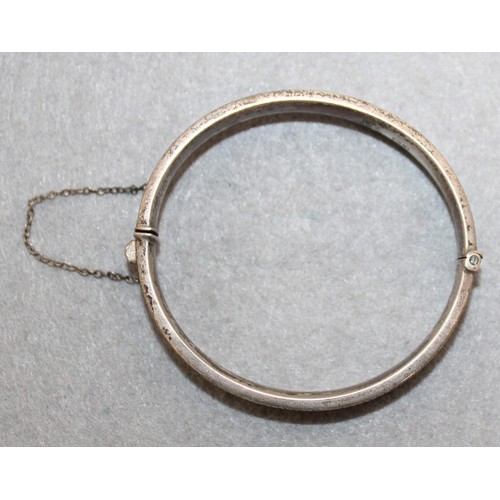 492 - Silver Hallmarked Ladies Bangle