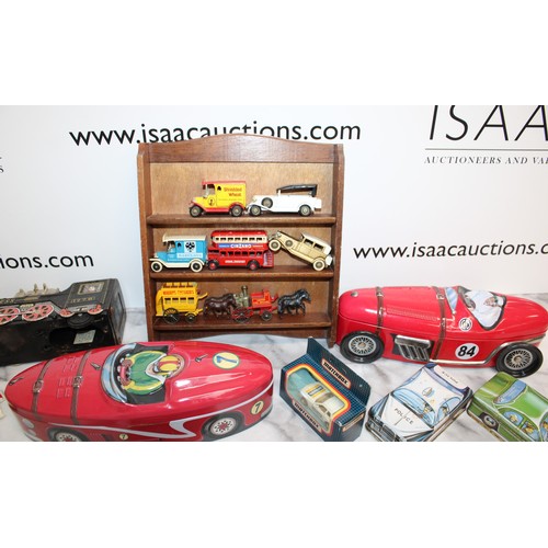 710 - Selection Of Collectable Vehicles/Tins/Shelf Inc-CORGI/Lledo/Matchbox/Ideal/Shinseikiki Etc
Various ...