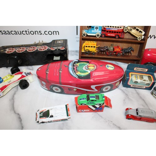 710 - Selection Of Collectable Vehicles/Tins/Shelf Inc-CORGI/Lledo/Matchbox/Ideal/Shinseikiki Etc
Various ...