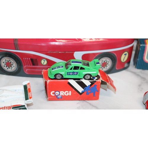 710 - Selection Of Collectable Vehicles/Tins/Shelf Inc-CORGI/Lledo/Matchbox/Ideal/Shinseikiki Etc
Various ... 