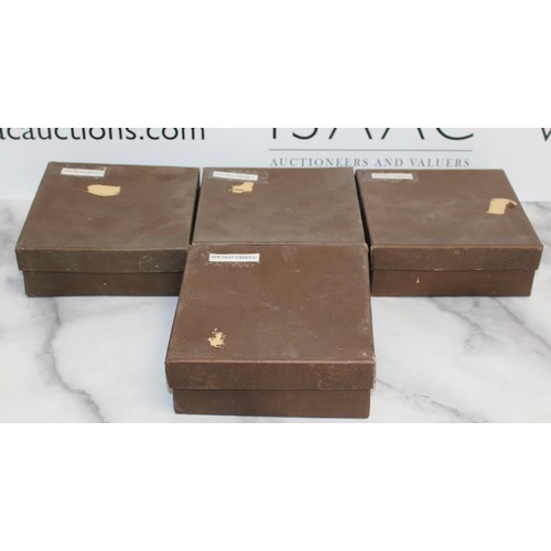 594 - 4 x Boxed Vintage Onyx Cigarette Ashtrays