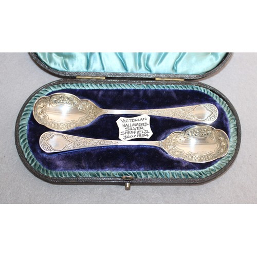 499 - Boxed Victorian Hallmarked Silver Sheffield 1894 Spoons Set