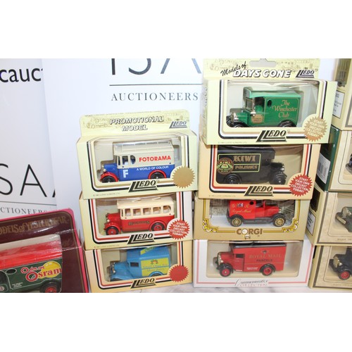 713 - A Quantity Of Collectable Die Cast Model Vehicles Inc:Models Of Yesteryear,Days Gone,Corgi Vintage C... 