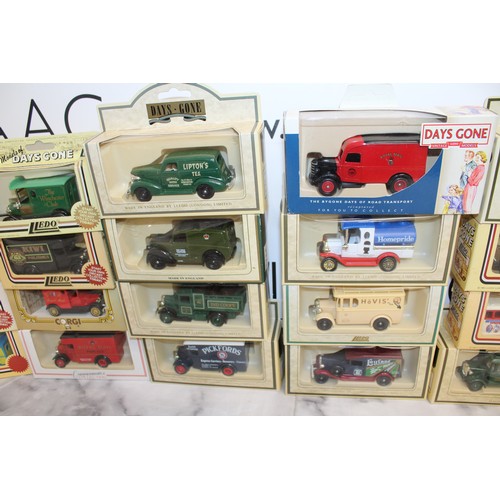 713 - A Quantity Of Collectable Die Cast Model Vehicles Inc:Models Of Yesteryear,Days Gone,Corgi Vintage C...