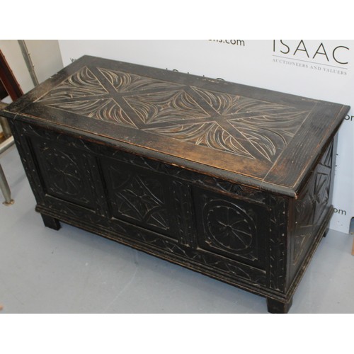 610 - Vintage Wooden Blanket Box/Trunk
Width 98cm
Height 49cm
Depth 48cm
COLLECTION ONLY