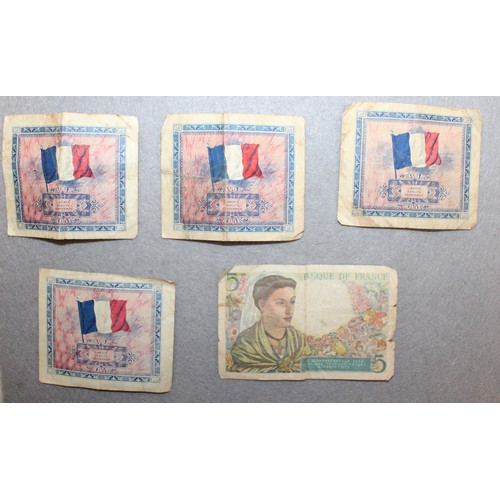 399 - French Notes 4 x 1944 2 Francs & 1 x 5 Cinq Francs