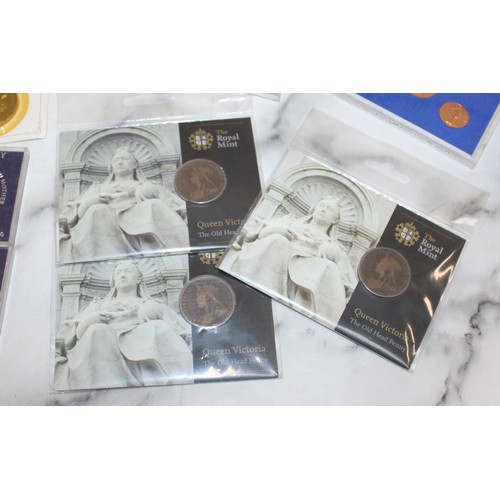 365 - Selection Of Collectable Commemorative Coins Etc Inc-Coin Collectors Album Including Some Coins/Brit... 