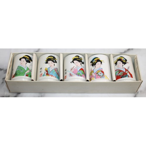 243 - Set Of 5 Vintage Japanese Geisha Girl Tea/ Sake Cups Boxed