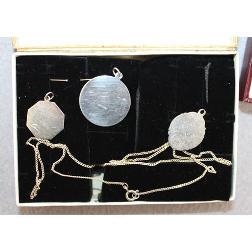 514 - Mixed Silver Jewellery Items including 3 St Christophers, 1 Necklace and 2 Rings ( Boxed)