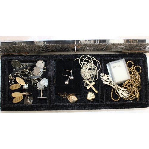 441 - Jewellery Box Containing Mixed Jewellery Items