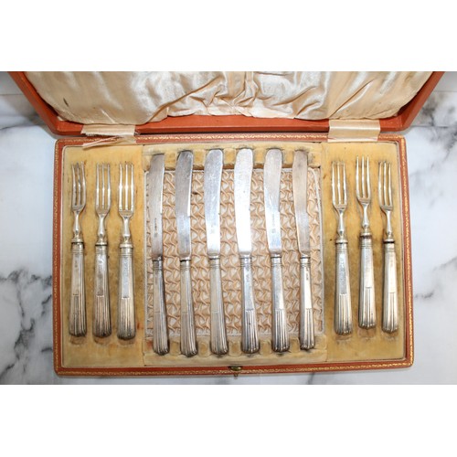 517 - Silver Hallmarked Knife and Fork Boxed Set