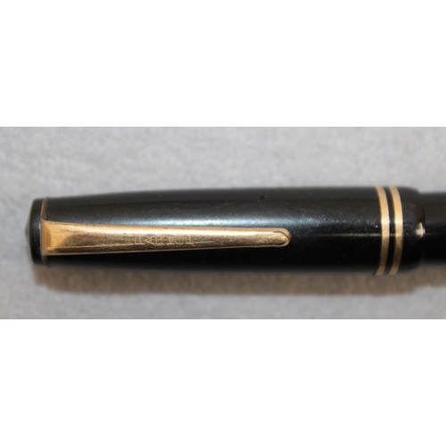 14 - Parker Victory Fountain Pen With 14K Gold Nib