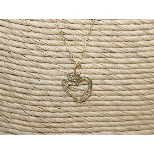 596 - Stamped 9ct Gold Heart Pendant & 9k Necklace Total Weight-0.82g