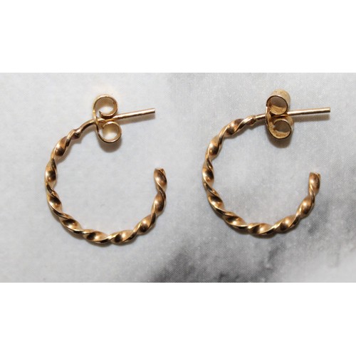 598 - Gold 375 Earrings Total Weight 1.33g