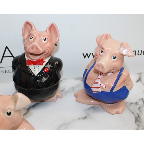 719 - Five Wade NatWest Piggy Banks
COLLECTION ONLY