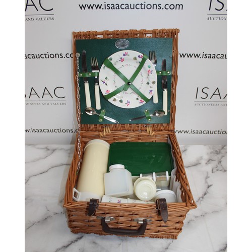 61 - The Brexton Collection Wicker Basket Picnic Set - As New - Collection Only