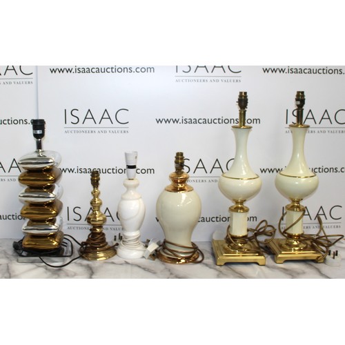 189 - A Selection Of Lamps And Floor Lamps. Floor Lamp height 143cm ALL UNTESTED
COLLECTION ONLY