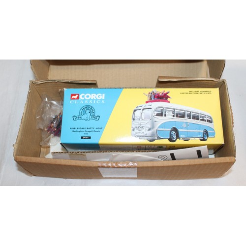 718 - Boxed CORGI Classics 34101 Burlingham Seagull Coach Set