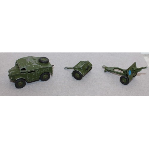 848 - DINKY TOYS Armoured Vehicle ( Field Artillery Tractor) With Trailer & 25 PR Gun