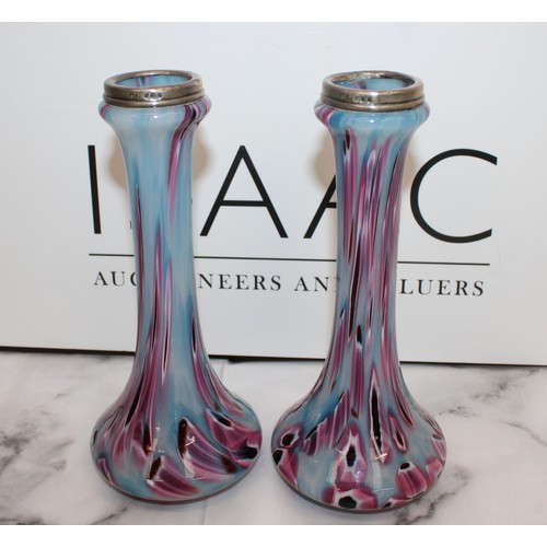 530 - 2 x Collectable Decorative Glass Vases With Silver Hallmarked Rimmed Tops Height: 19.5cm
COLLECTION ... 