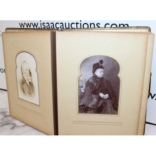 119 - A Collectable Victorian Lockable Family Photo/Post Card Album (Spine Outer Covering Is Damaged) 28cm... 