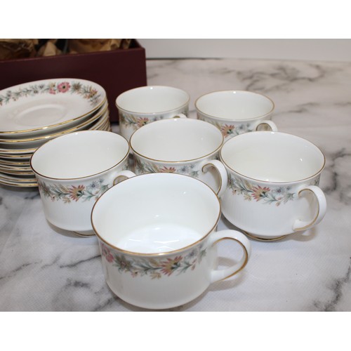 29 - Collectable Paragon Belinda 18 Piece Fine Bone China Tea Set Inc: Three Spare Saucers And Three Spar... 