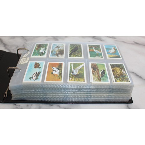 130 - Large Quantity Of Collectable Cigarette Picture Cards Etc 5 x Folders